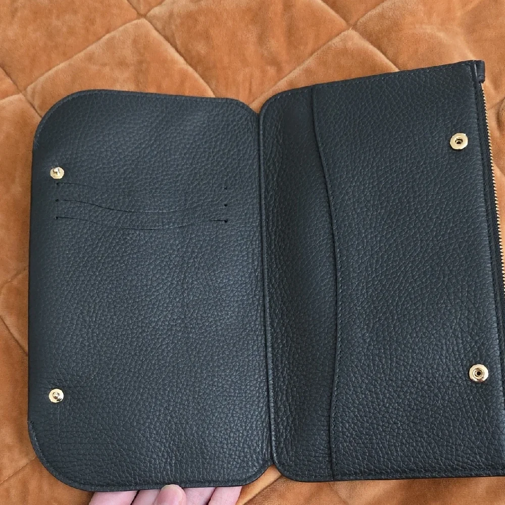 Cuyana Black Leather Clutch with Gold Accents - Picture 5 of 9